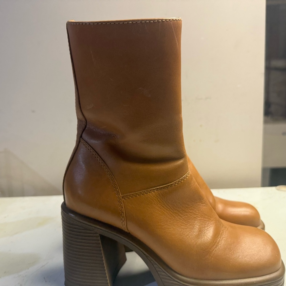 Steve Madden Brown Leather Heeled Boots